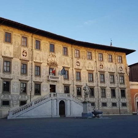 Tra Miracoli E Cavalieri Apartment Pisa Exterior foto